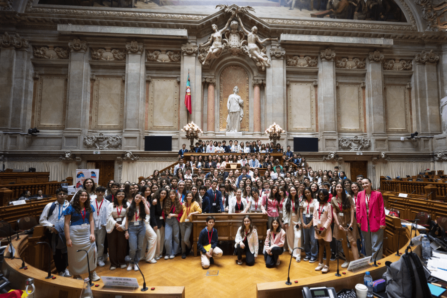 Os mais jovens como agentes de mudança: A sua importância na sociedade&nbsp;atual